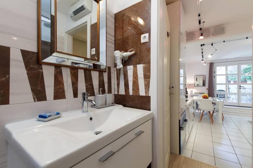 Joy4You Apt Near Beach And Center Split Exterior foto